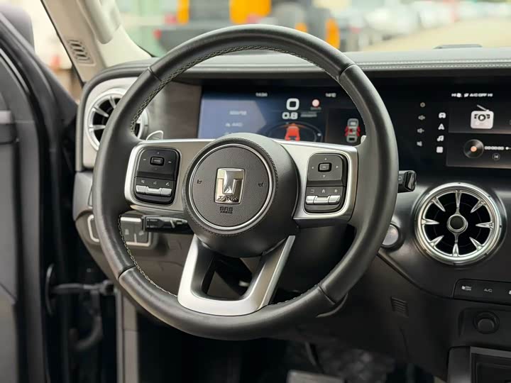 Фото 7 - Tank 300