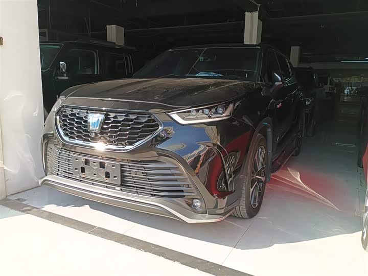 Фото 1 - Toyota Crown Kluger