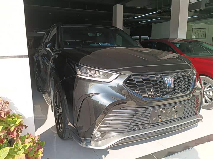 Фото 4 - Toyota Crown Kluger