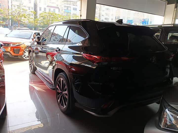 Фото 5 - Toyota Crown Kluger