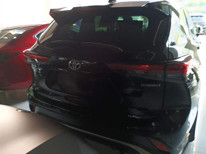 Фото 6 - Toyota Crown Kluger