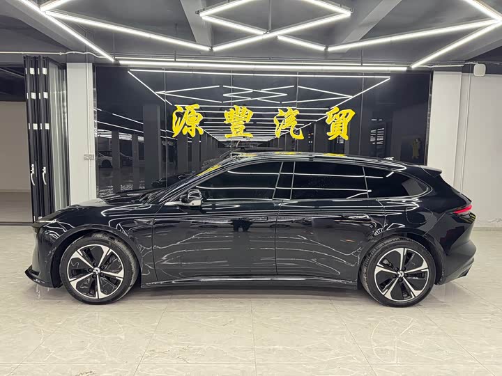 Фото 6 - Nio ET5T