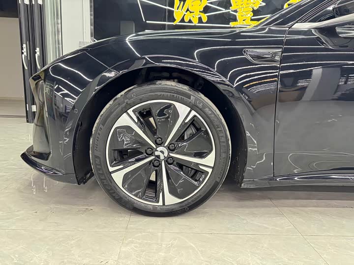 Фото 7 - Nio ET5T