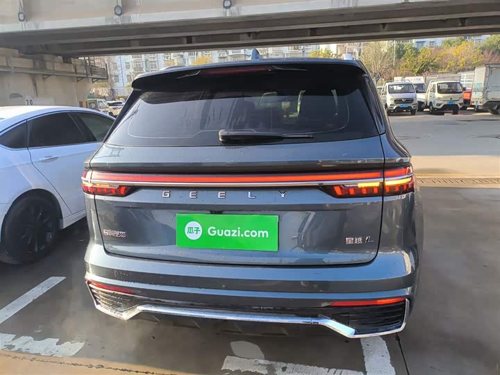 Фото 6 - Geely Monjaro