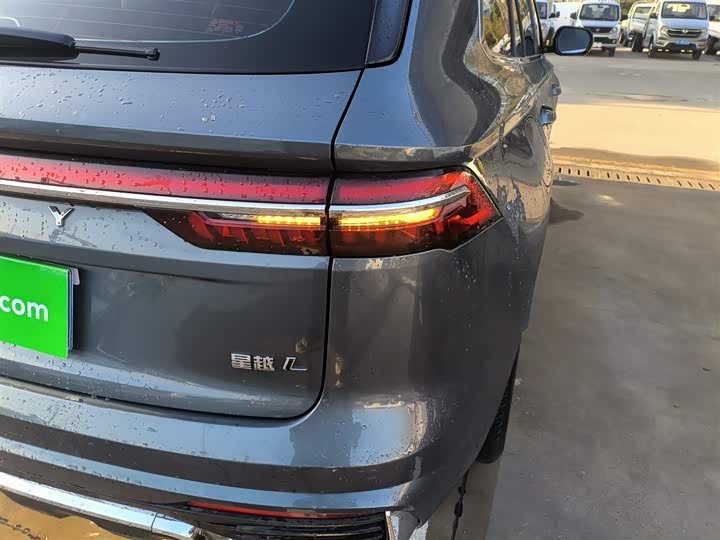 Фото 8 - Geely Monjaro