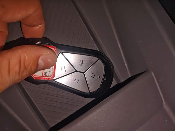 Фото 9 - XPeng Mona M03