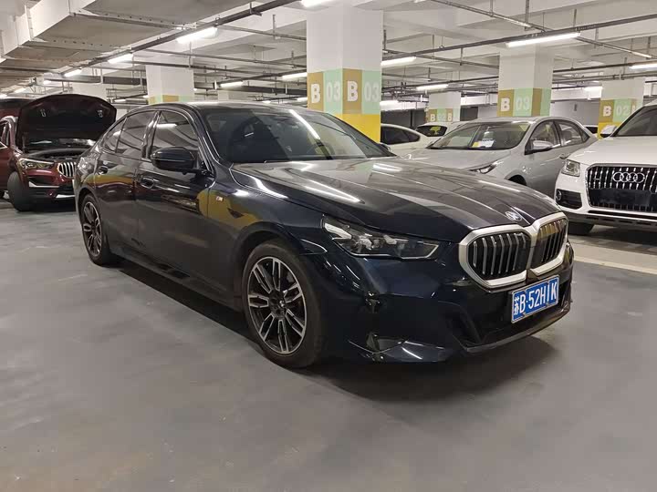 Фото 3 - BMW 5 Series