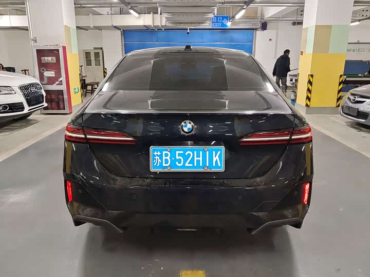 Фото 5 - BMW 5 Series