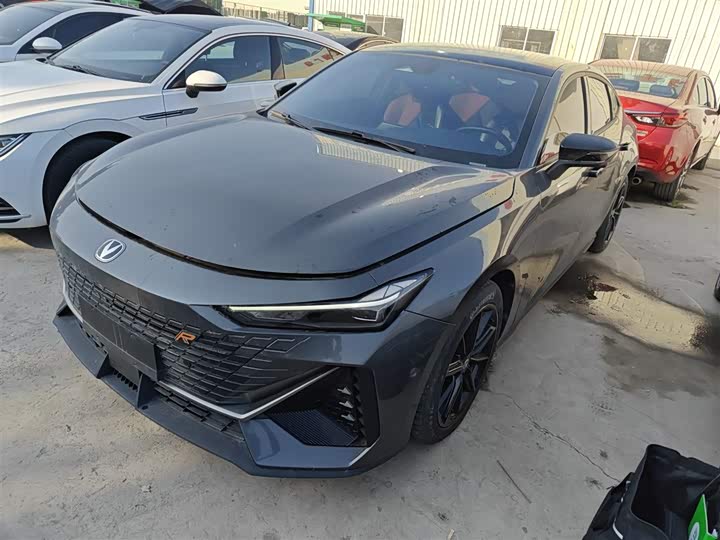 Фото 1 - Changan UNI-V