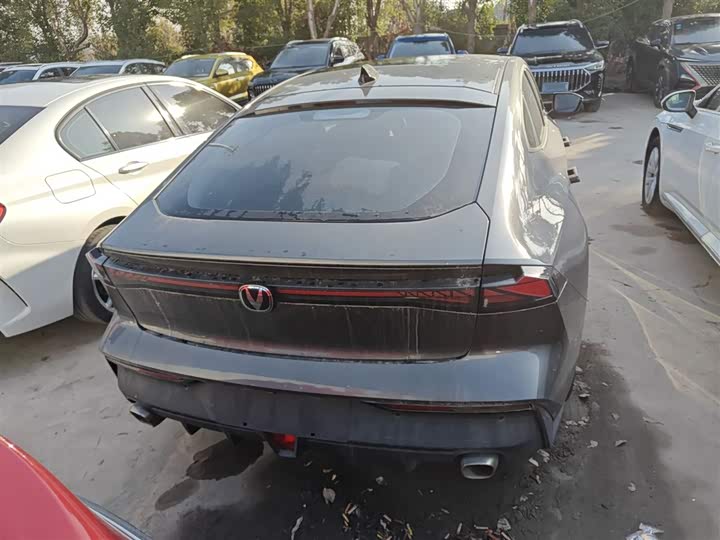 Фото 6 - Changan UNI-V