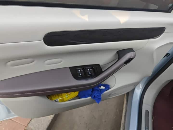 Фото 7 - Leapmotor C11