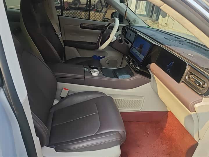 Фото 8 - Leapmotor C11