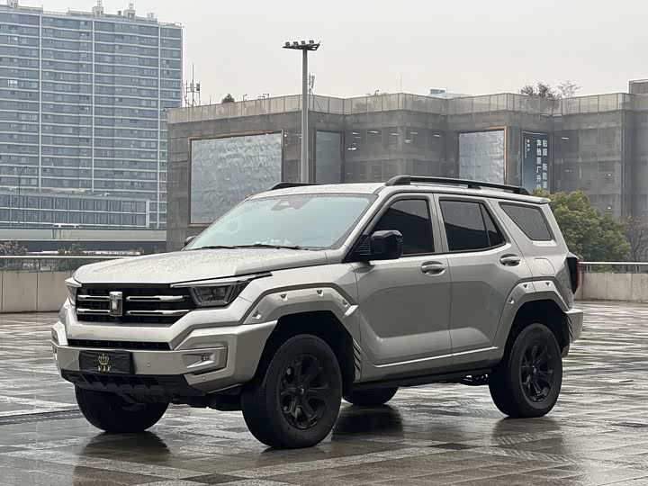 Фото 1 - Tank 400 Hybrid