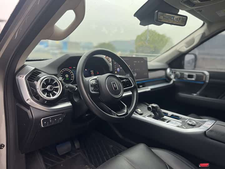 Фото 5 - Tank 400 Hybrid