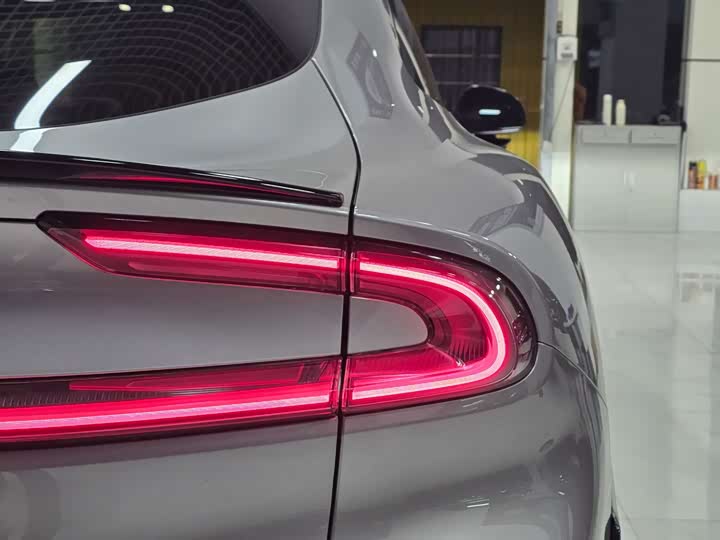 Фото 9 - Xiaomi YU7