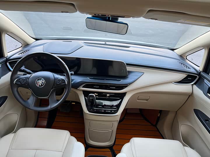 Фото 4 - Buick GL8 ES