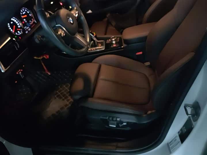 Фото 9 - BMW 1 Series