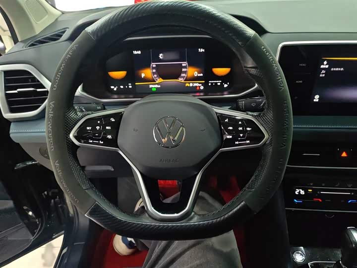 Фото 4 - Volkswagen Tharu