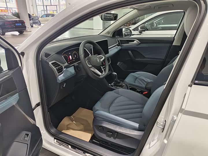 Фото 4 - Volkswagen Tharu