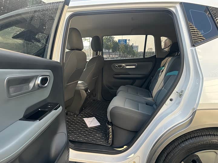 Фото 9 - GAC Aion Y