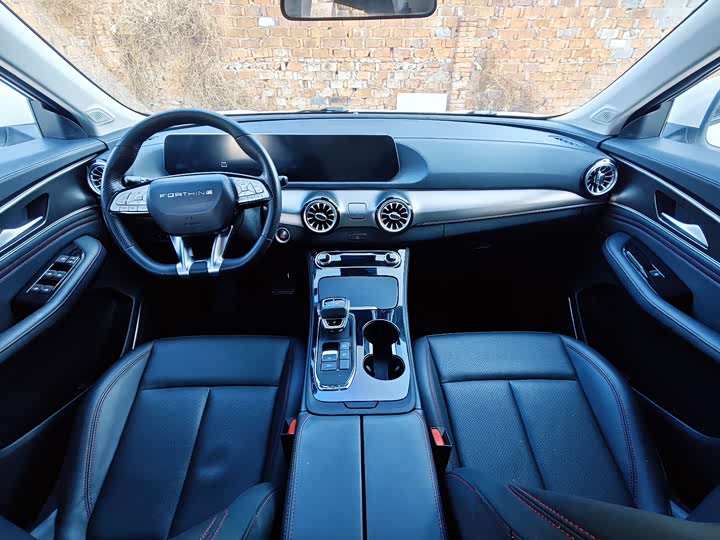 Фото 9 - Dongfeng Forthing T5 EVO