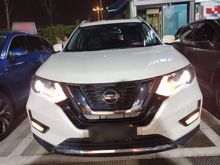 Фото 3 - Nissan X-Trail