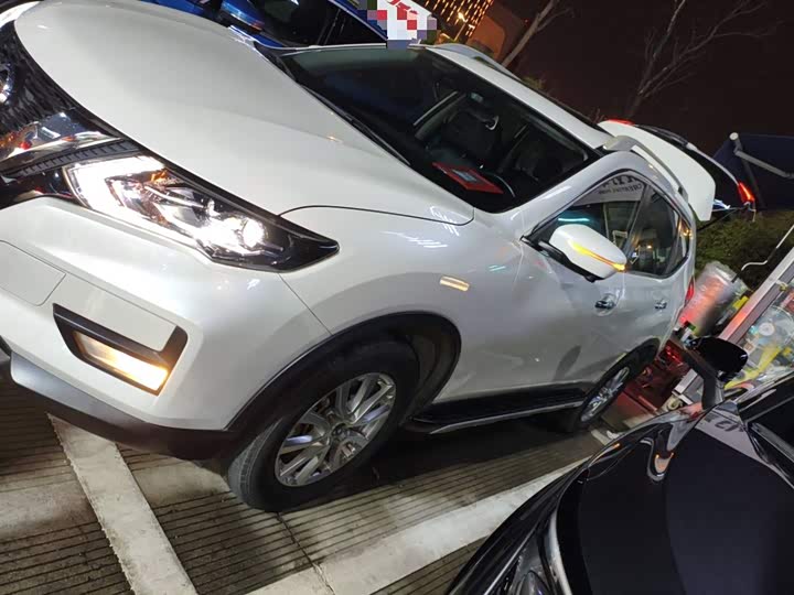 Фото 5 - Nissan X-Trail