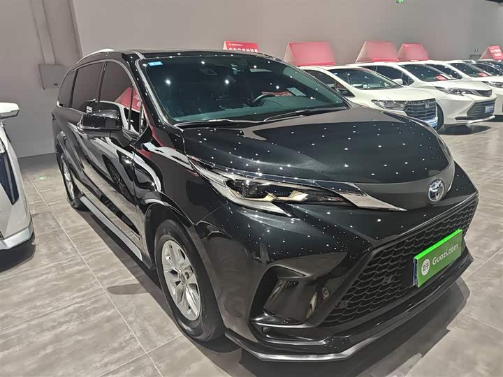 Фото 4 - Toyota Granvia