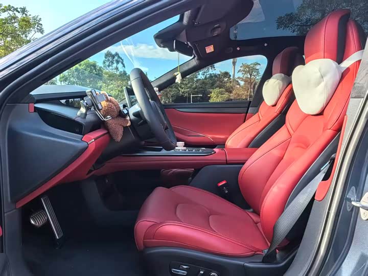 Фото 4 - Xiaomi SU7