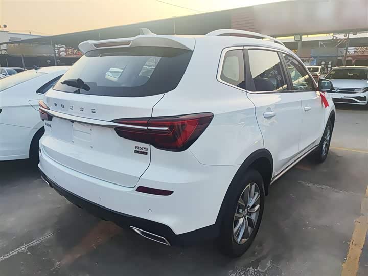 Фото 7 - Roewe RX5