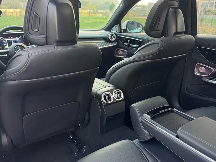 Фото 8 - Mercedes-Benz C-Class