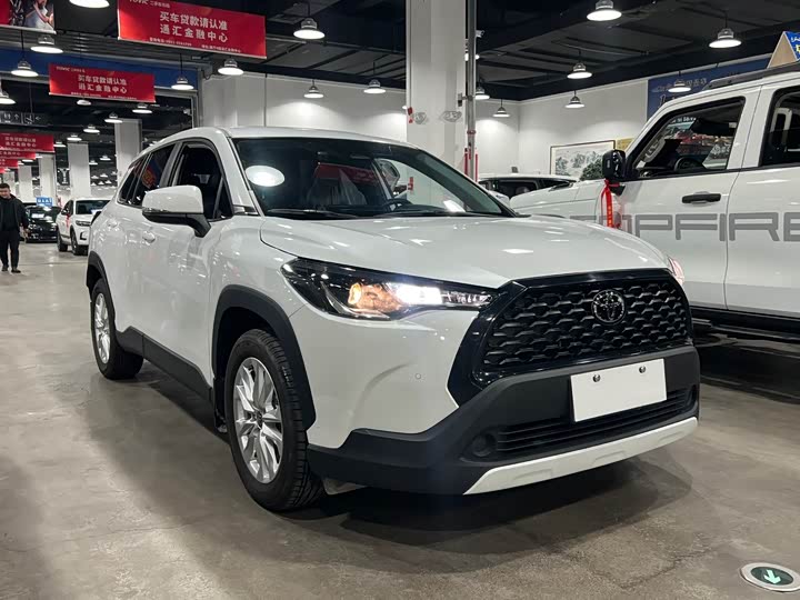 Фото 2 - Toyota Corolla Cross