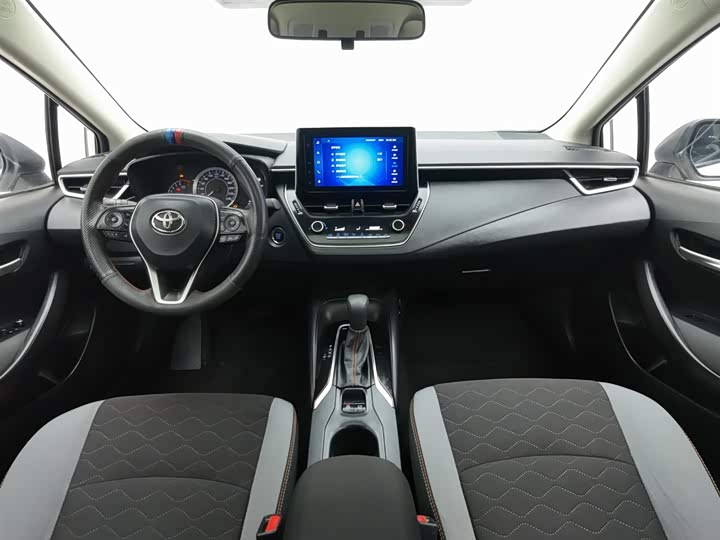 Фото 5 - Toyota Corolla