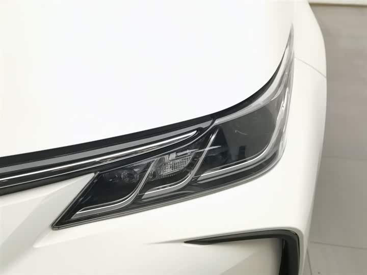 Фото 7 - Toyota Corolla