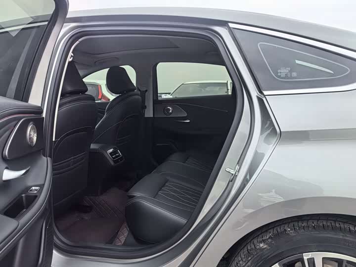 Фото 9 - Chery Arrizo 8