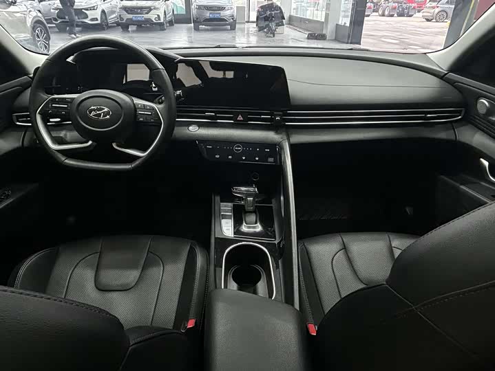 Фото 7 - Hyundai Elantra N line