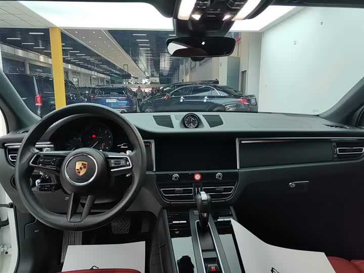 Фото 5 - Porsche Macan