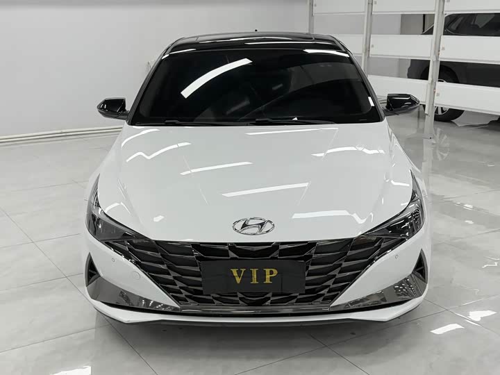 Фото 2 - Hyundai Elantra N line