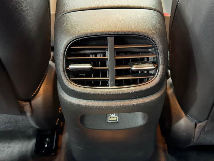 Фото 9 - Hyundai Elantra N line