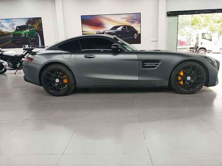 Фото 3 - Mercedes-Benz AMG GT