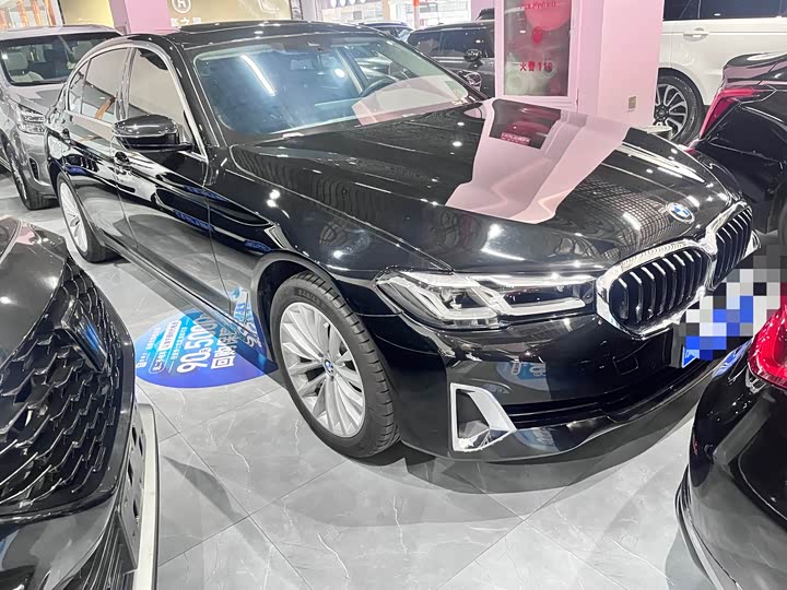 Фото 2 - BMW 5 Series