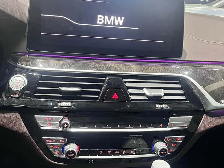 Фото 4 - BMW 5 Series