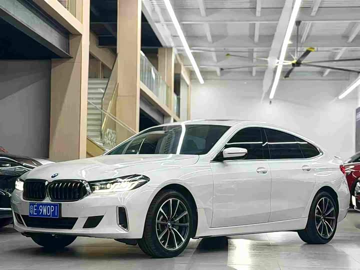 Фото 1 - BMW 6 Series GT