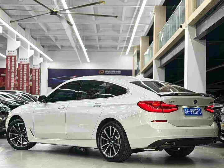 Фото 5 - BMW 6 Series GT