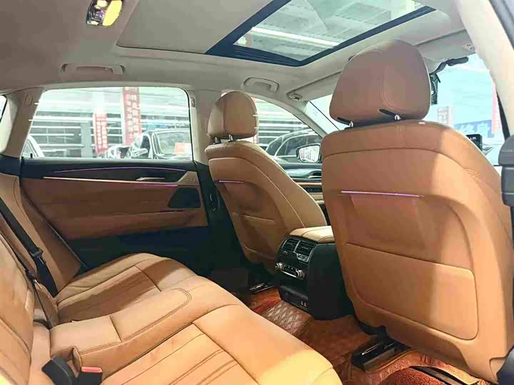 Фото 7 - BMW 6 Series GT