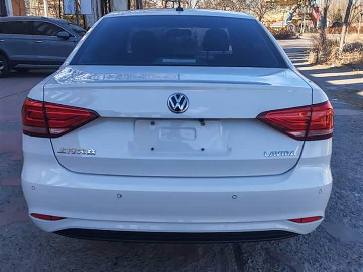 Фото 5 - Volkswagen Lavida