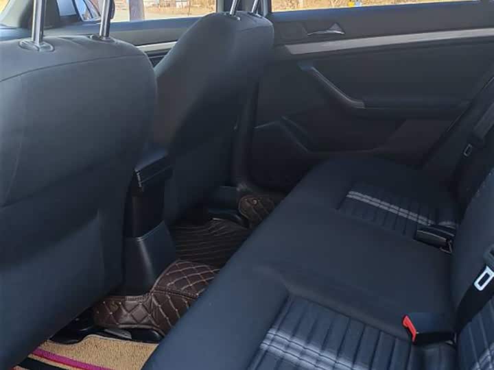 Фото 8 - Volkswagen Lavida