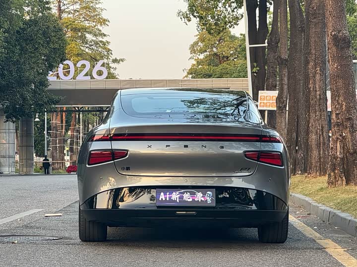 Фото 5 - XPeng P7