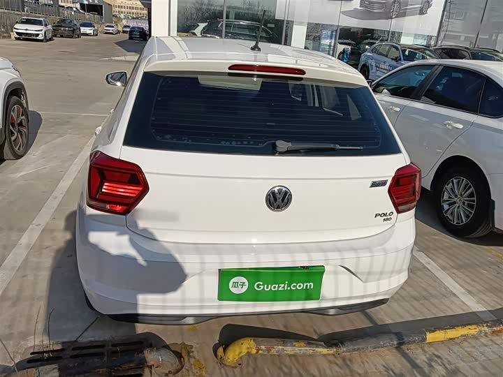 Фото 6 - Volkswagen Polo