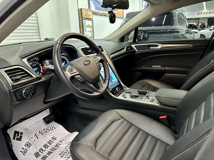 Фото 5 - Ford Mondeo